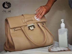 العناية بالحقائب | أسهل 10 طرق